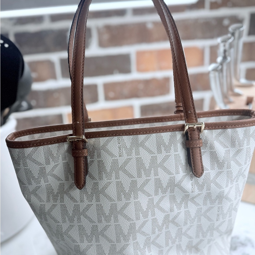 Stylish Cream and Brown Tote Bag - Picture 2 of 6